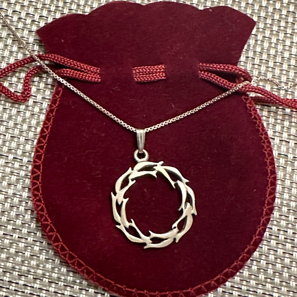 Lovell Designs Dolphin Circle Pendant Necklace